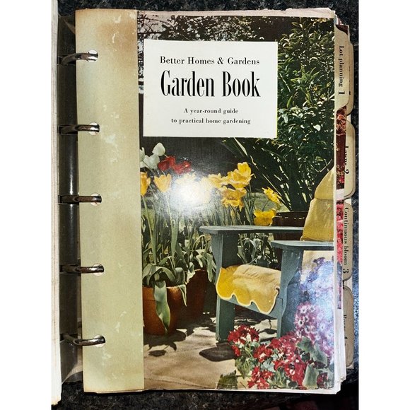 Vintage First Edition of Better Homes & Gardens Garden Book Copyright 1951 - Picture 5 of 9